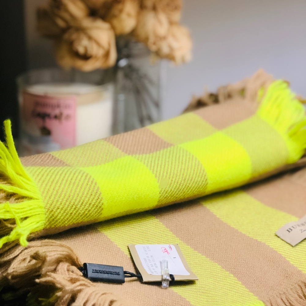 Burberry scarf